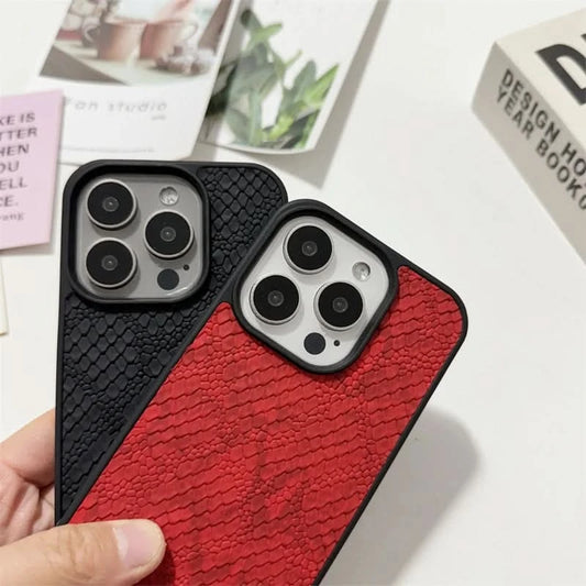 Luxury relief Snakeskin pattern leather Retro Case for iPhone 16 15 14 Phone Cover 13 12 11 Pro MAX Hard Shockproof Back Funda Caseverse