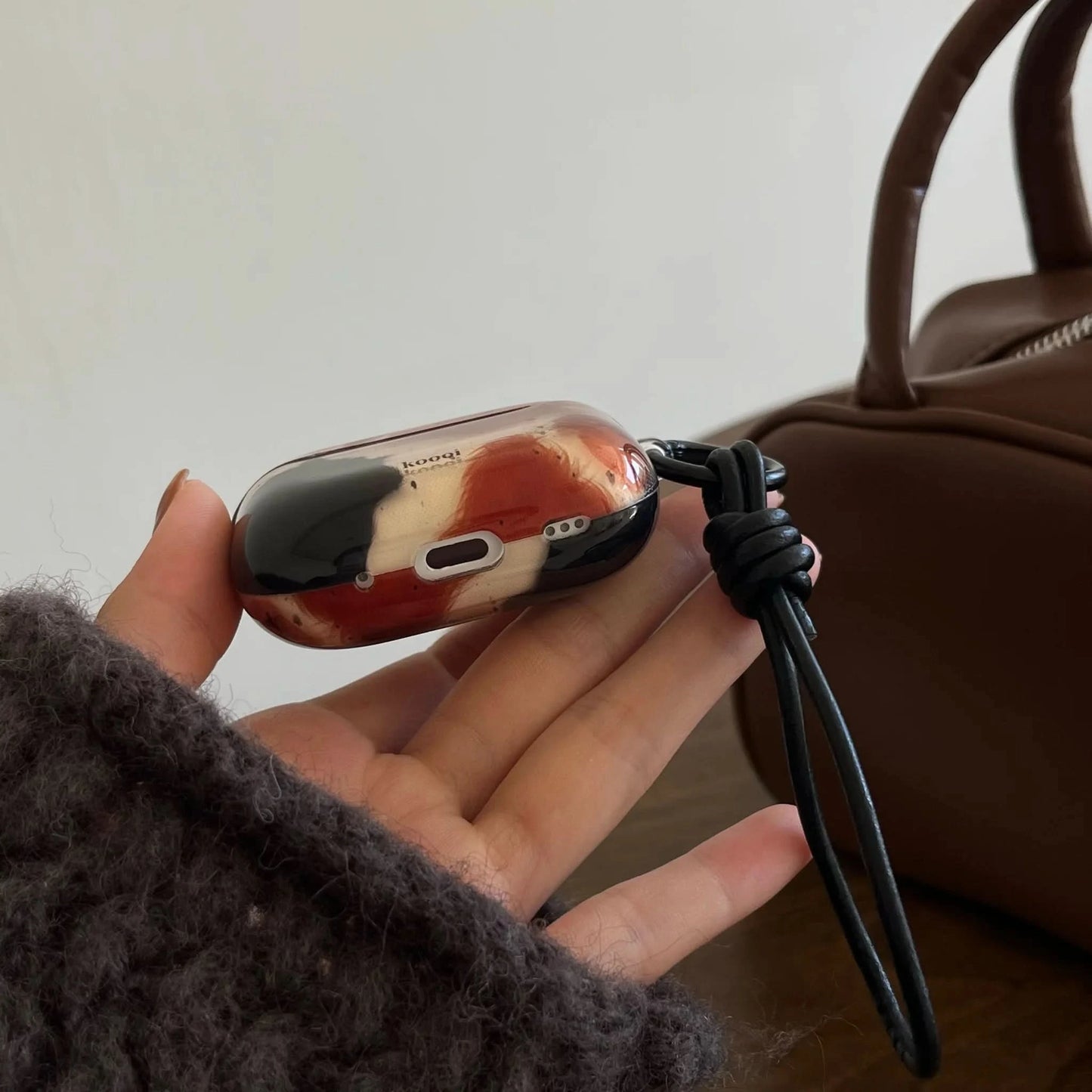 Black Brown Block Splash Ink + Rope Suitable for Apple for Airpodspro2 Case/For Airpodspro Case/For Airpods4 Case/For Airpods3 Case/For Airpods2 Case/Fashion Earphone Case/Simple Earphone Case Caseverse