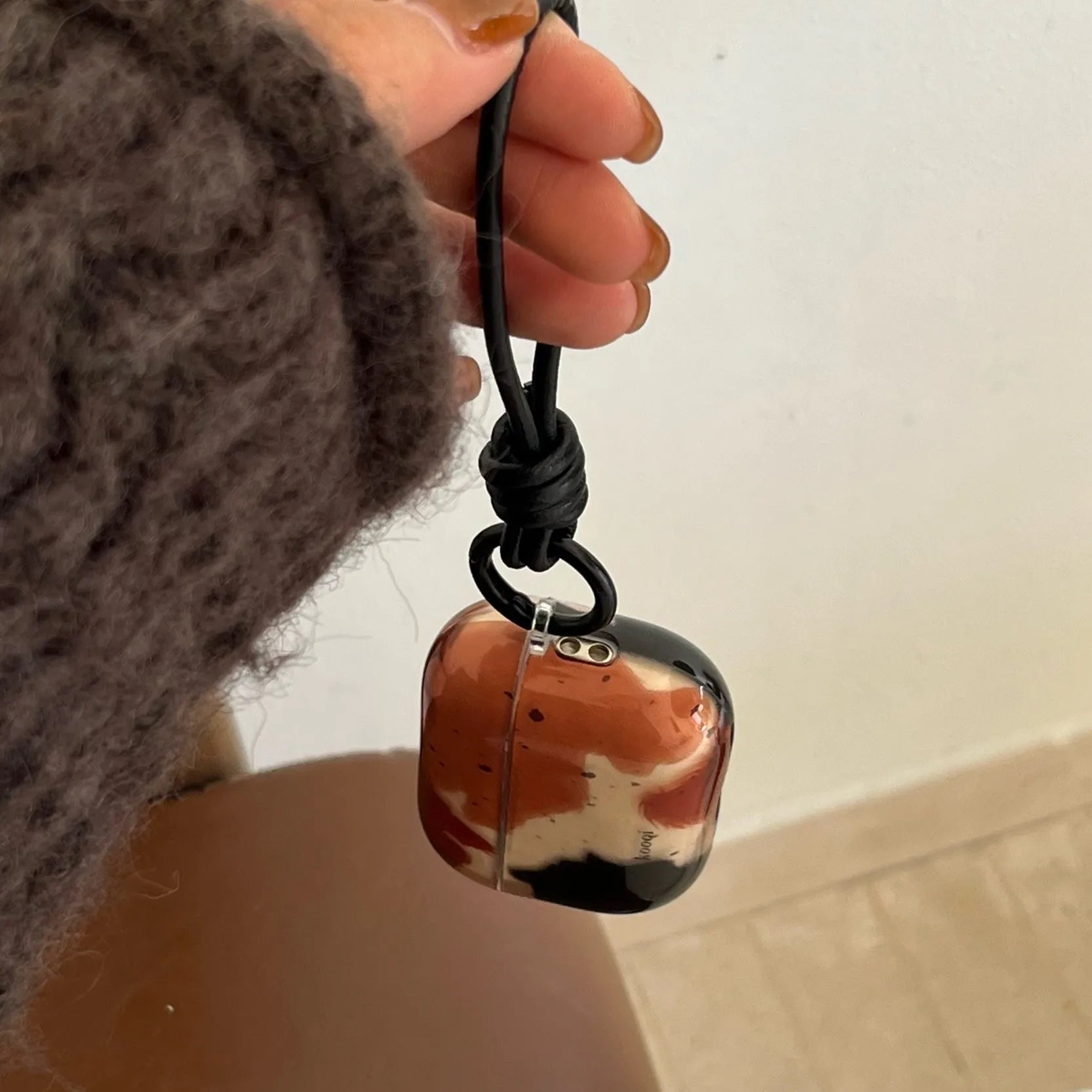 Black Brown Block Splash Ink + Rope Suitable for Apple for Airpodspro2 Case/For Airpodspro Case/For Airpods4 Case/For Airpods3 Case/For Airpods2 Case/Fashion Earphone Case/Simple Earphone Case Caseverse