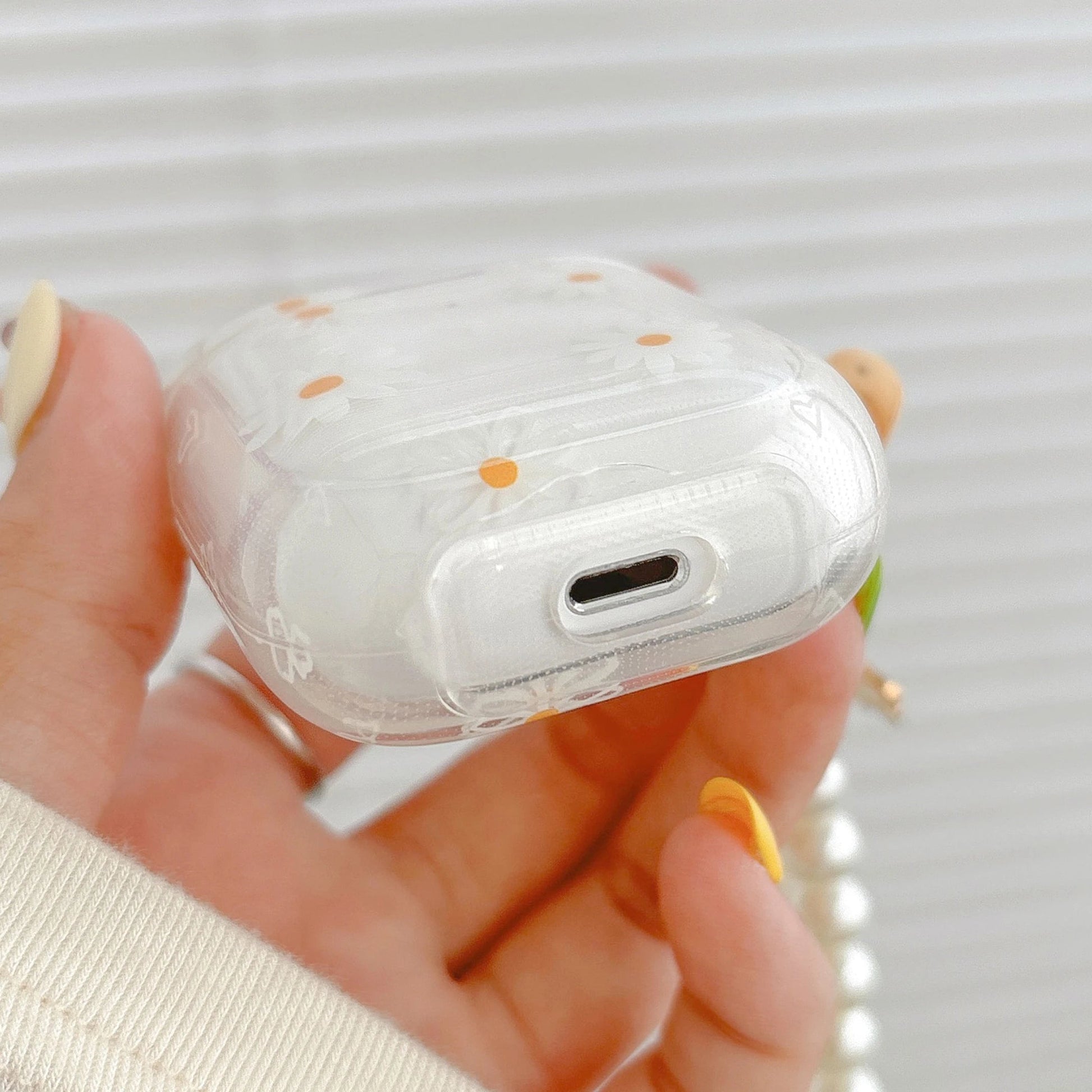 Wireless Bluetooth case for AirPods1/2 AirPods3 AirPods pro and pro2 tpu flower pattern earphone cover with imitation pearl chai Caseverse