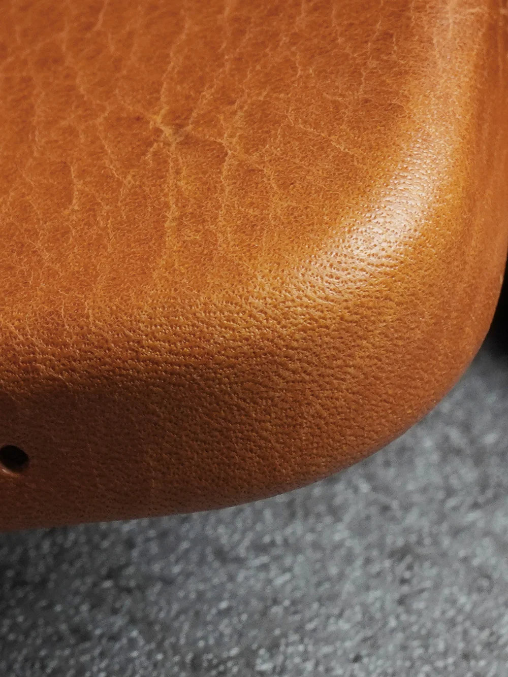 YMW Magnetic Genuine Leather Case for iPhone 16 Pro Max 15 14 Personality Cowhide Magnetic Phone Cover - Caseverse