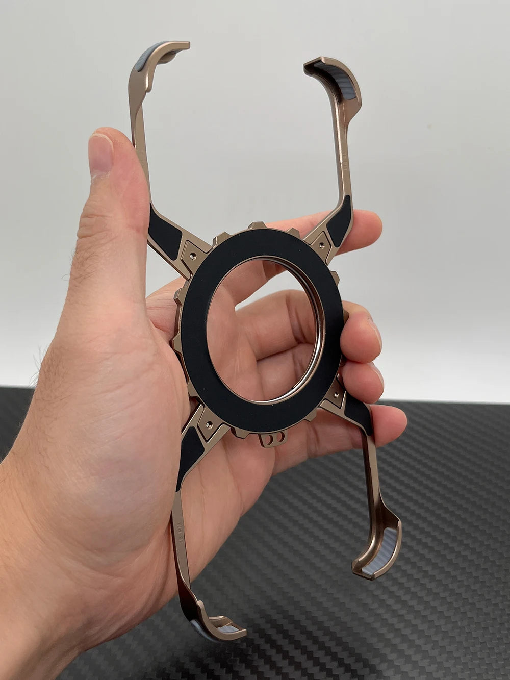 Metal Magnetic Case For iphone 16 Pro Max Cover 16 Plus 15 14 13 Aluminum Alloy Rimless Bumper Built-in 360° Invisible Holder