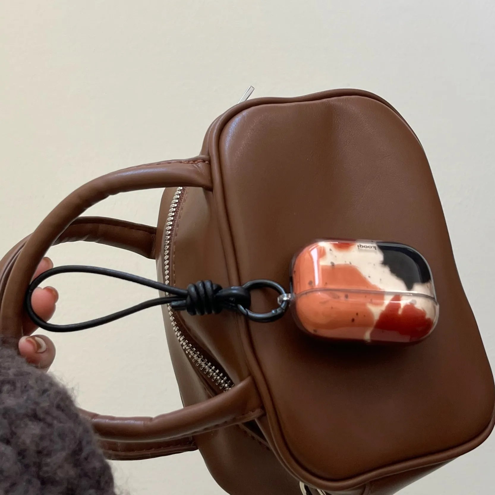 Black Brown Block Splash Ink + Rope Suitable for Apple for Airpodspro2 Case/For Airpodspro Case/For Airpods4 Case/For Airpods3 Case/For Airpods2 Case/Fashion Earphone Case/Simple Earphone Case Caseverse