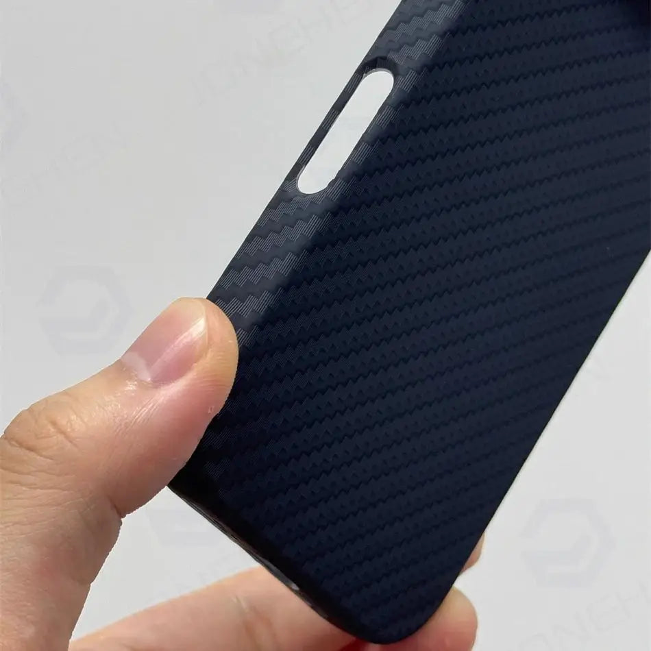Luxury Alloy Lens 3D Relief Black Carbon Fibre Pattern Case For iPhone 13 14 15 16 Pro Max Slim Shockproof PC Cover For Magsafe Caseverse